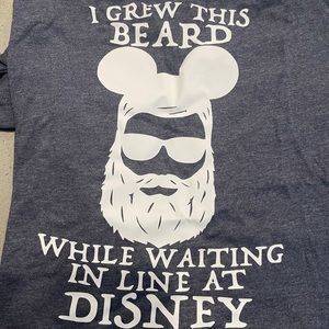 xs men’s Disney shirt